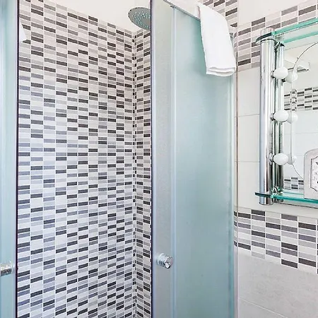 Appartement With Terrace Autonomous