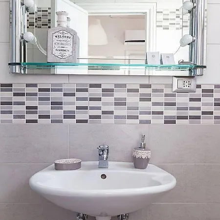 Apartment Rome Apartment With Terrace Autonomous Rome