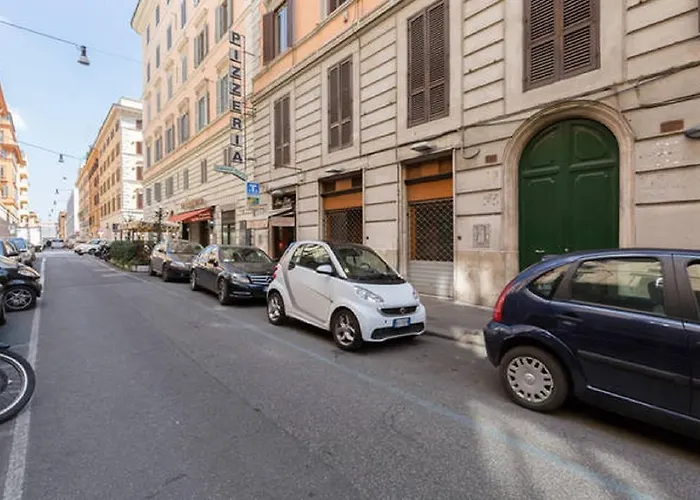 Rome Apartment With Terrace Autonomous Ρώμη